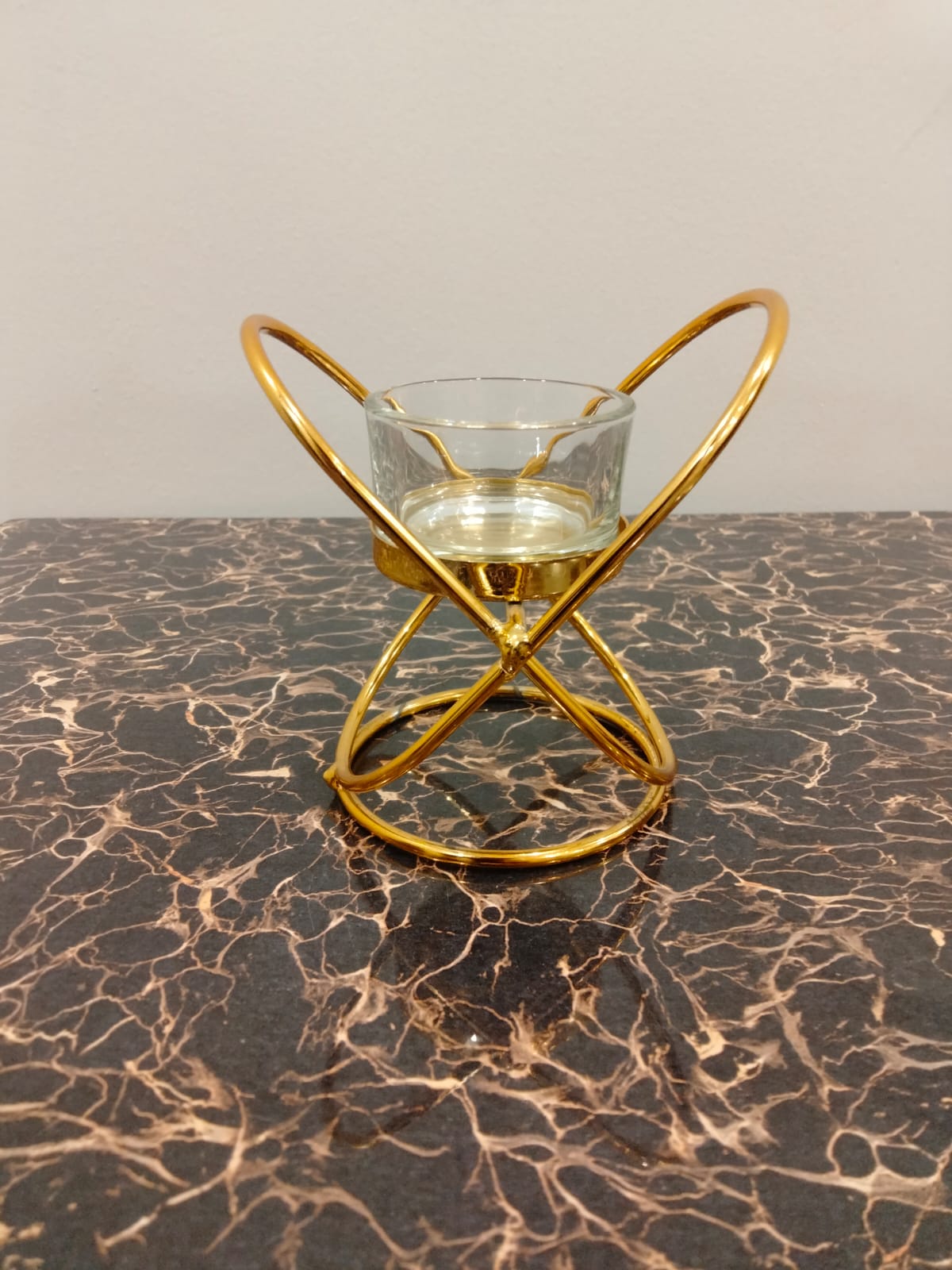 Elegant Candle Holder – Decorative Metal Table Décor